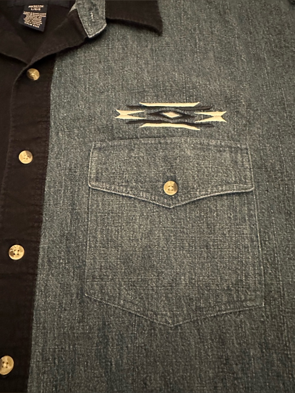 Vintage Wrangler Shirt Mens Large Blue Denim Aztec Western Button Down 90s - Picture 2 of 8
